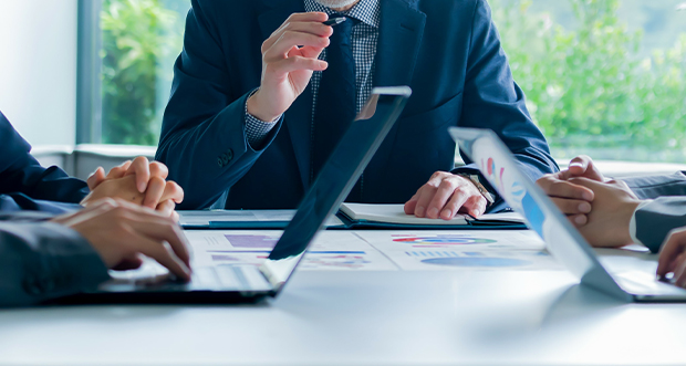 CLO（物流統括管理者）とは？～義務化の流れと、CLOを支える4PLの役割～